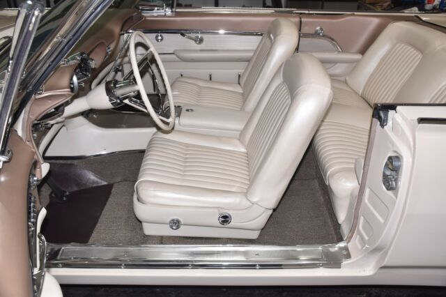 1962 Ford Thunderbird - photo 9