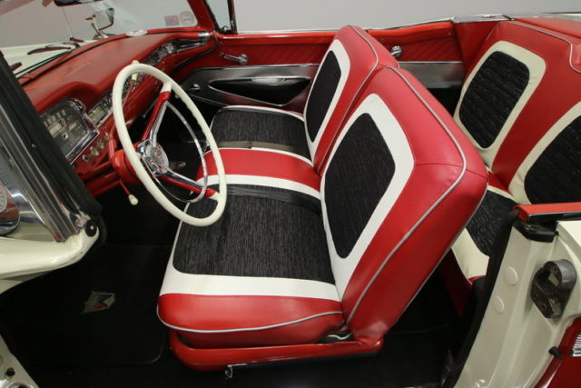 1959 Ford Fairlane 500 Skyliner - photo 3