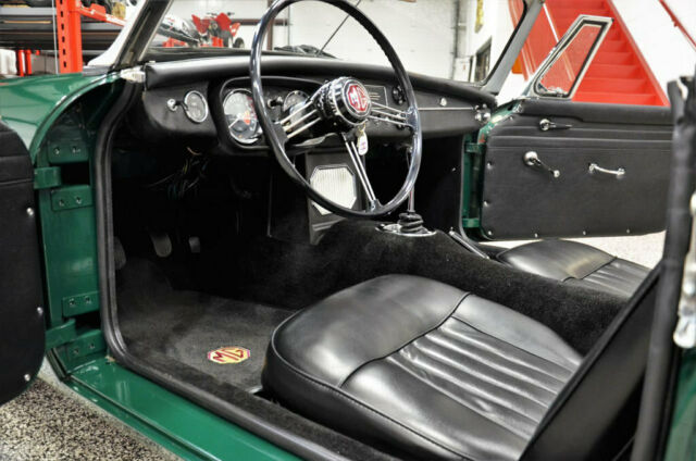 1966 MG MGB - photo 4