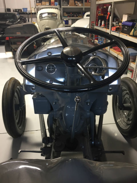 1939 Ford 9N Aluminum Hood Tractor - photo 8