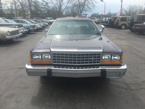 1983 Ford Crown Victoria Blue - photo 11