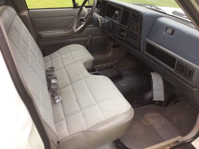 1990 Jeep Comanche Pioneer - photo 9
