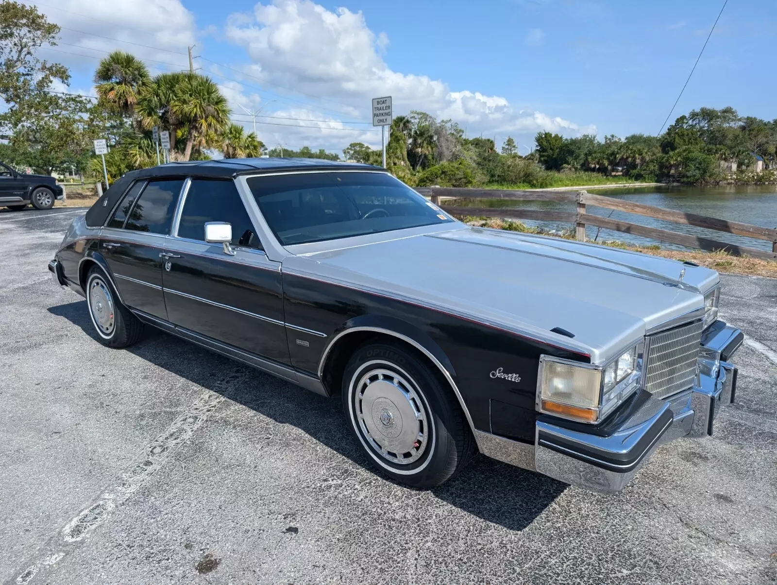 1983 Cadillac Seville - photo 2