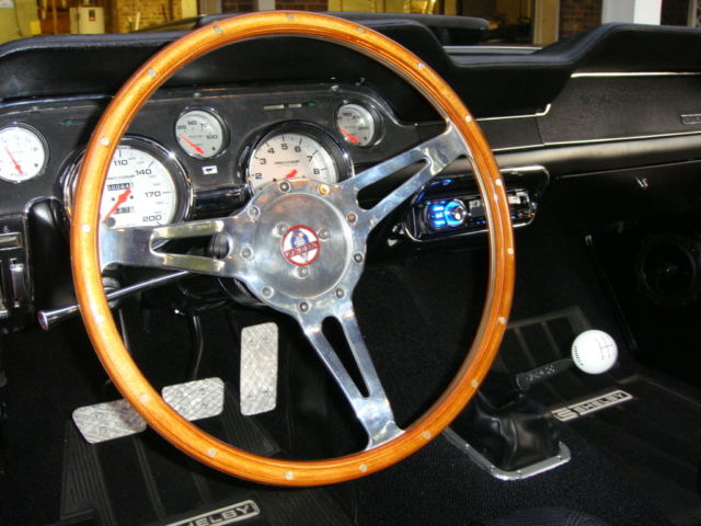 1968 Ford Mustang red - photo 10