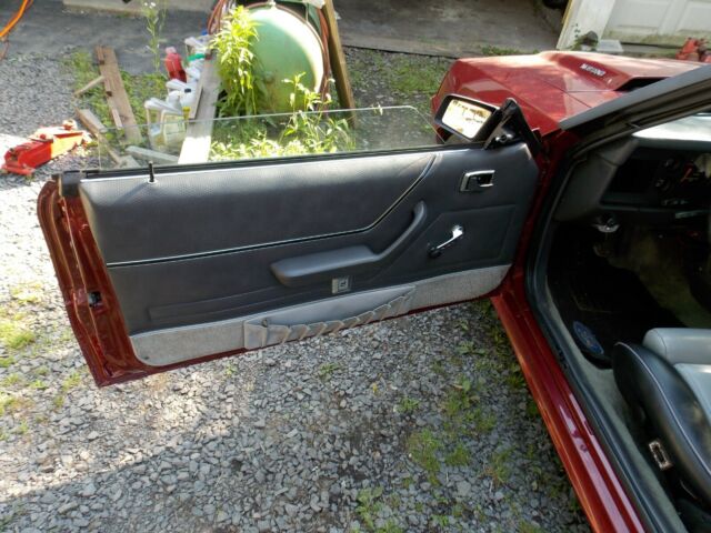 1986 Ford Mustang LX custom - photo 3