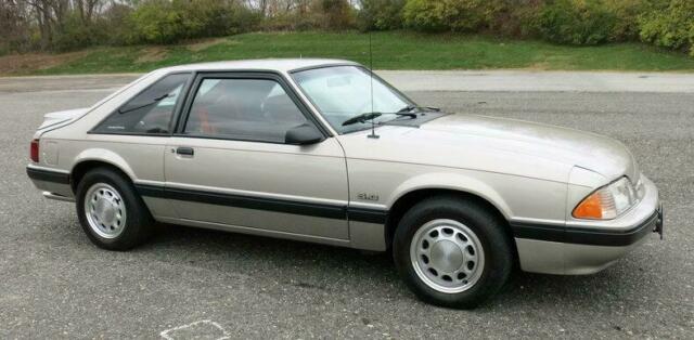 1990 Ford Mustang - photo 6