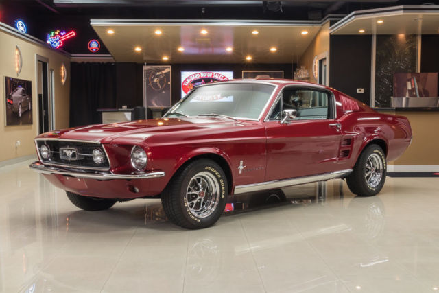 Mustang Fastback! Ford 302ci V8, C4 Automatic, PS, PB, Disc, Original Color! 1967 Ford Mustang