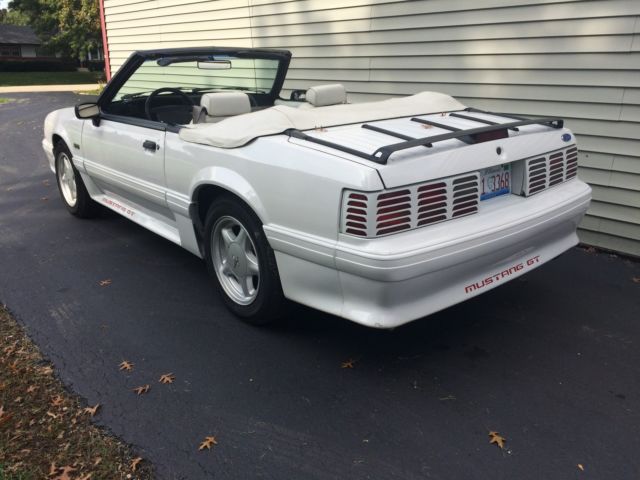 1991 Ford Mustang 2dr Convertible GT - photo 3