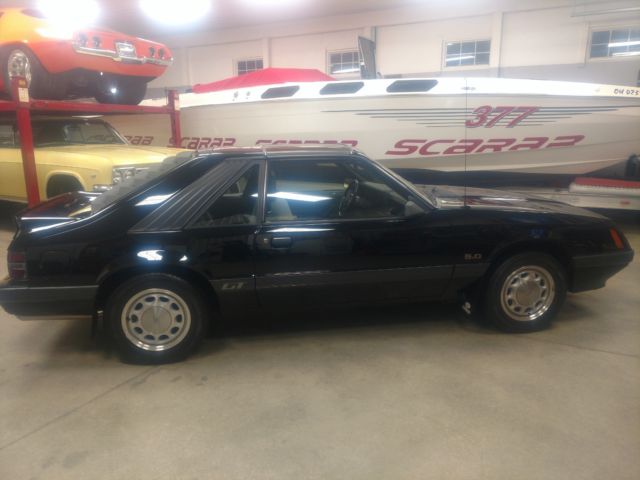 1985 Ford Mustang - photo 4