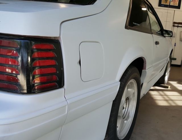 1993 Ford Mustang - photo 4