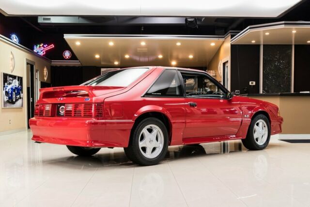 1991 Ford Mustang GT Hatchback - photo 11