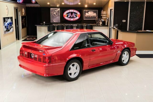1991 Ford Mustang GT Hatchback - photo 12