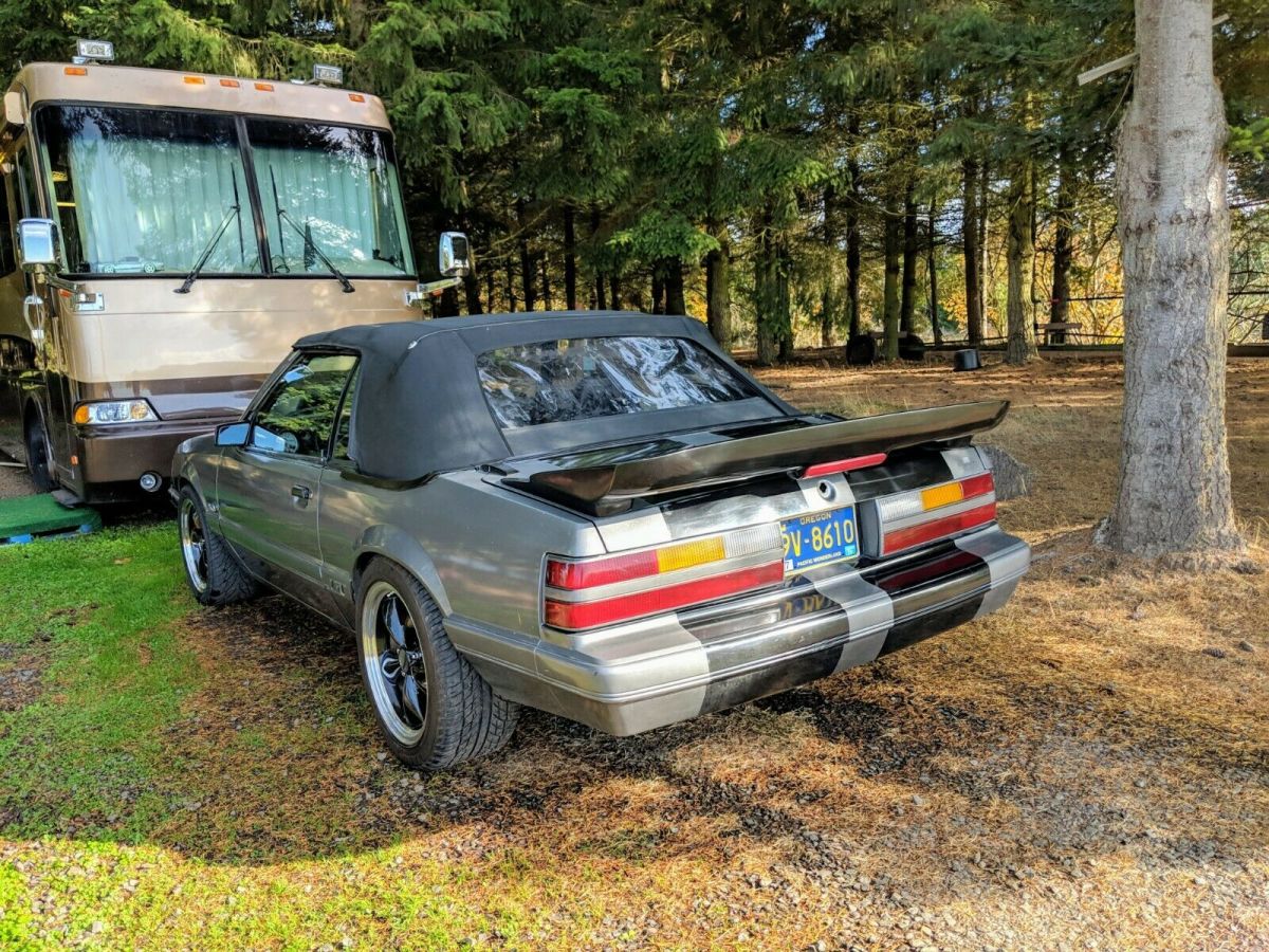 1985 Ford Mustang GT - photo 8