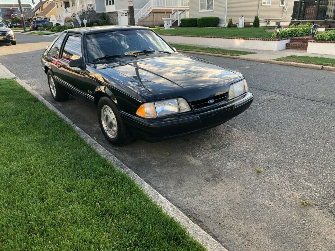 1990 Ford Mustang LX - photo 4