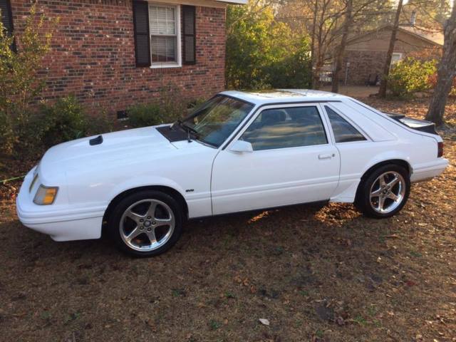 1985 Ford Mustang SVO - photo 2