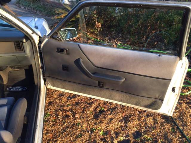 1985 Ford Mustang SVO - photo 8