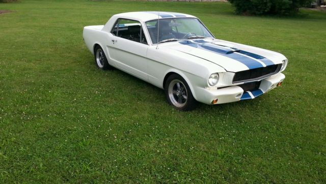 1965 Ford Mustang - photo 2
