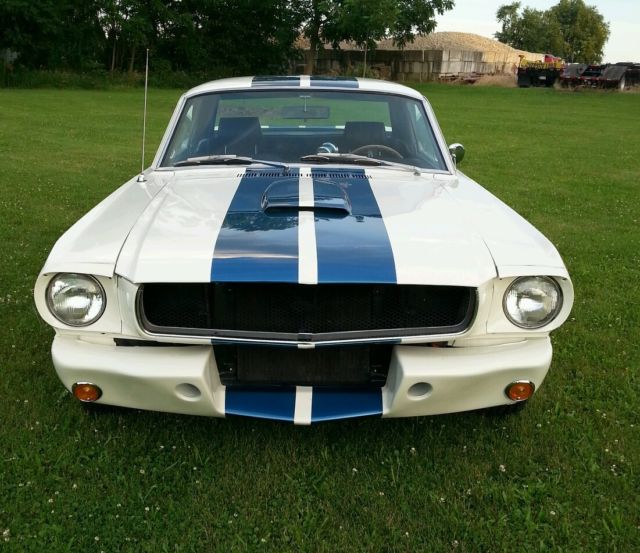 1965 Ford Mustang - photo 3