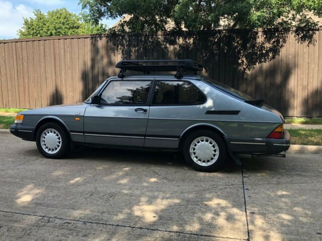 My Gorgeous 1991 Saab 900 Base Model Super low Original 63k miles Exceptional 1991 Saab 900 2d