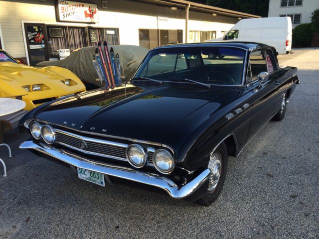 1962 Buick Skylark 2 door hardtop - photo 2
