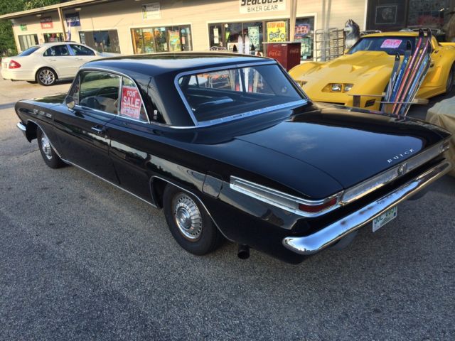 1962 Buick Skylark 2 door hardtop - photo 6