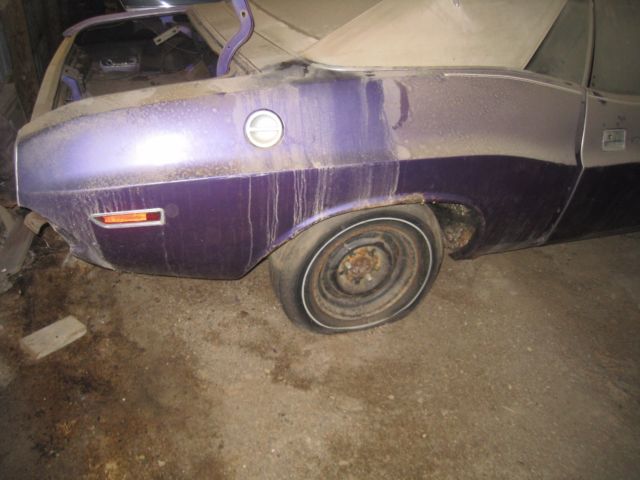1971 Dodge Challenger convertible - photo 4