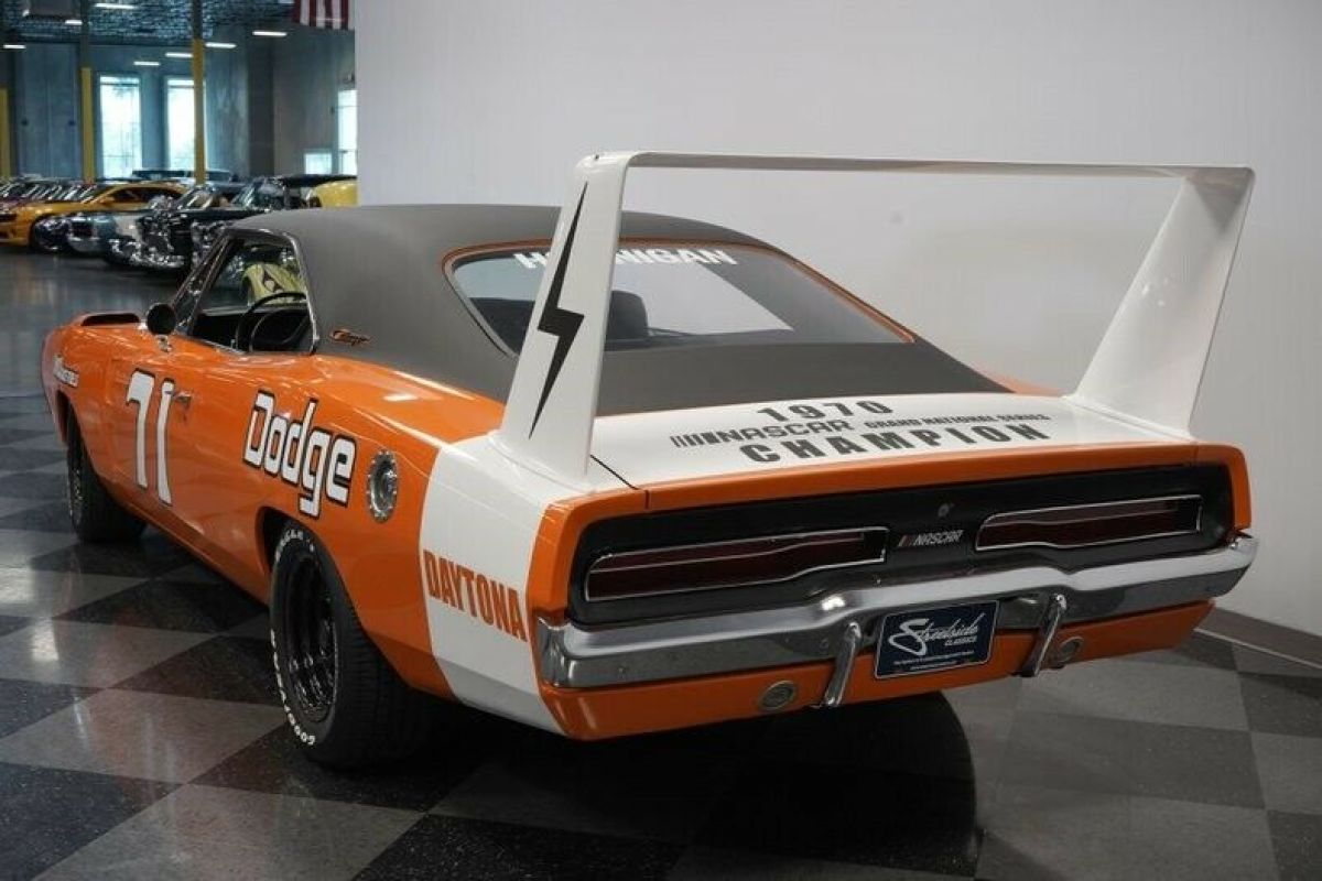 1970 Dodge Charger Daytona Tribute - photo 11