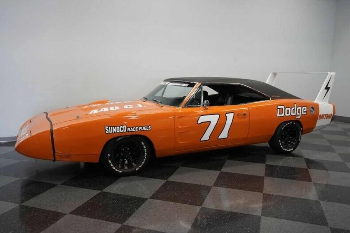 1970 Dodge Charger Daytona Tribute - photo 7