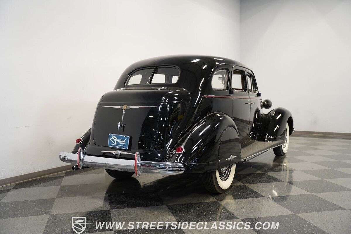 1937 Nash Ambassador Eight - photo 11