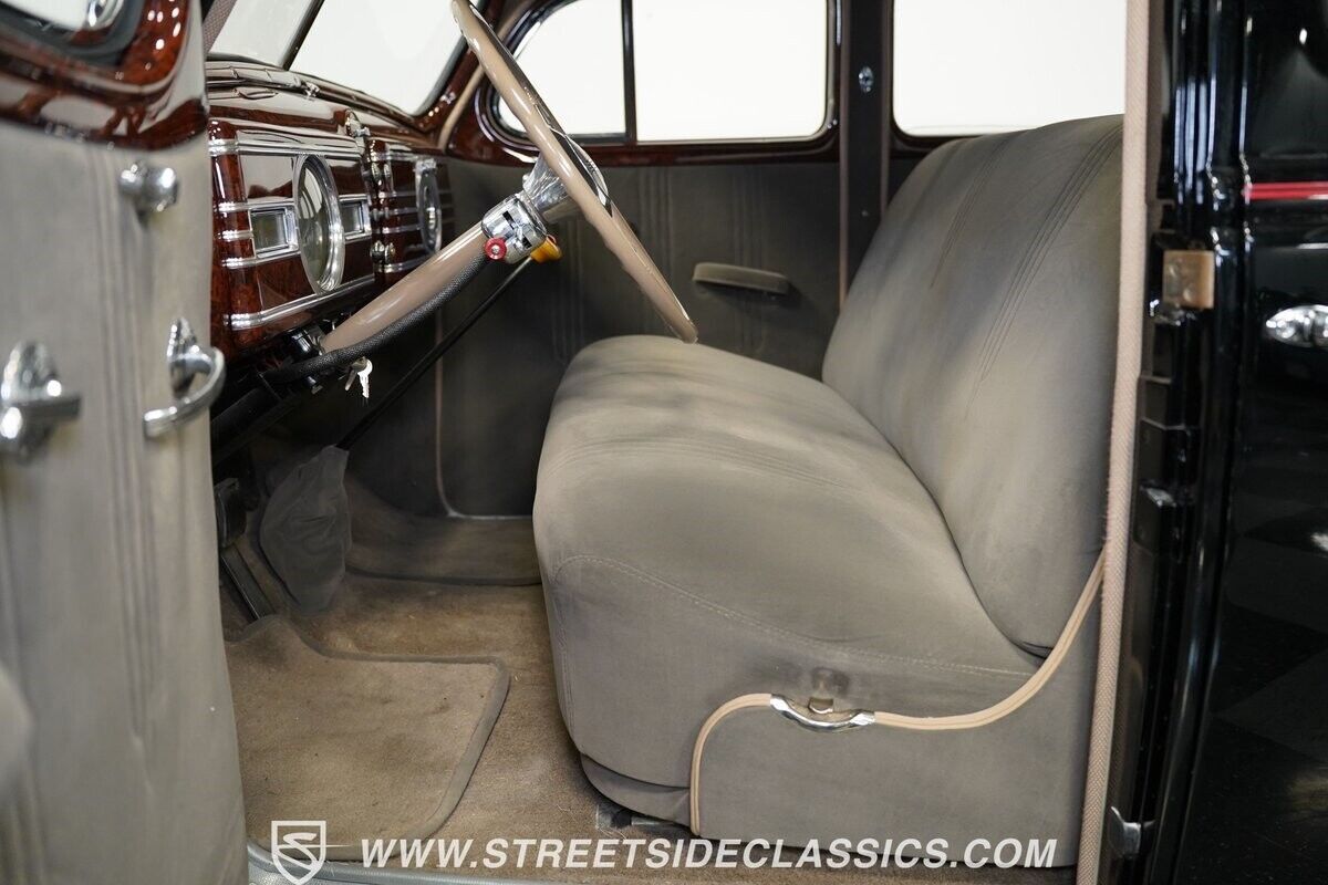 1937 Nash Ambassador Eight - photo 5