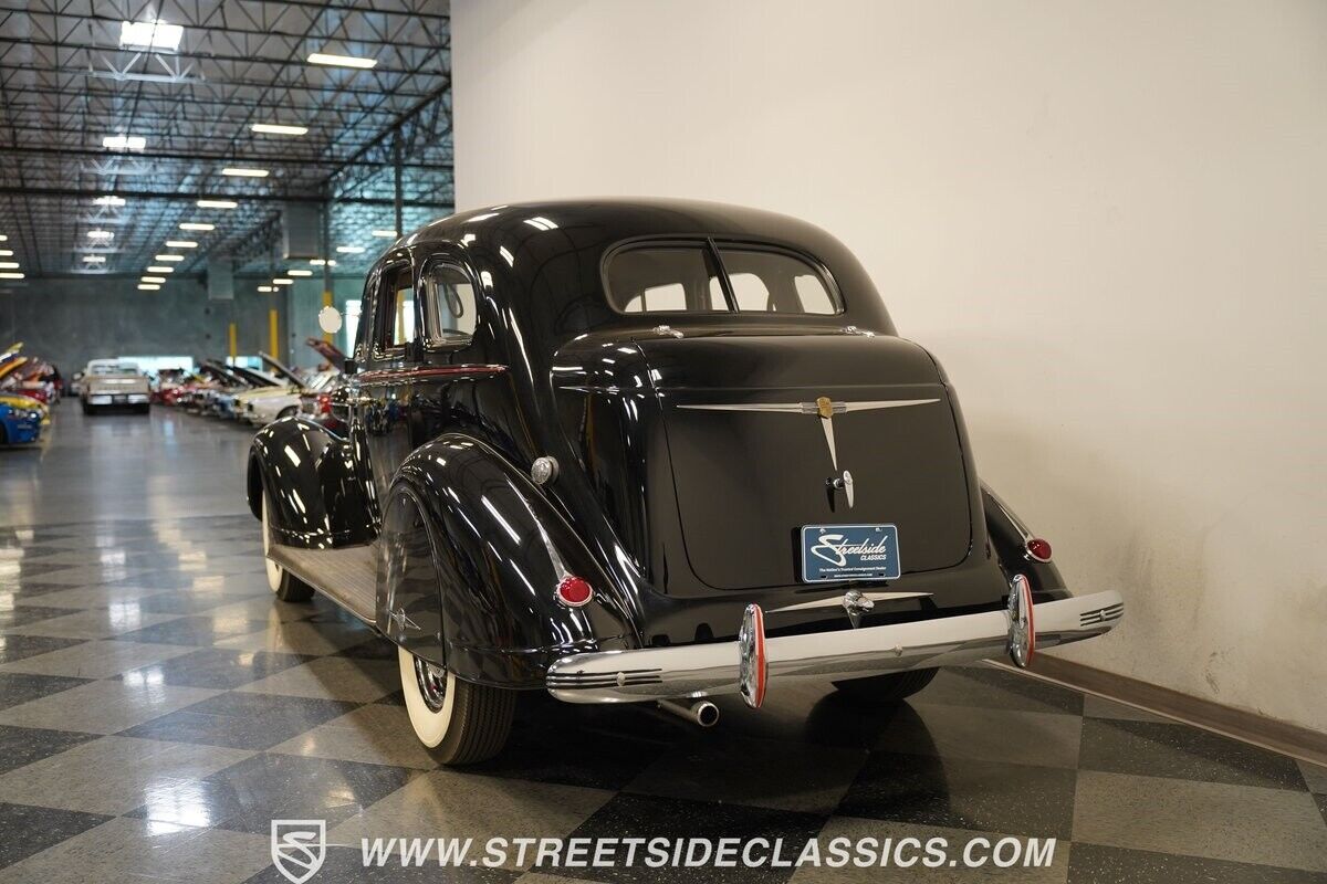 1937 Nash Ambassador Eight - photo 8
