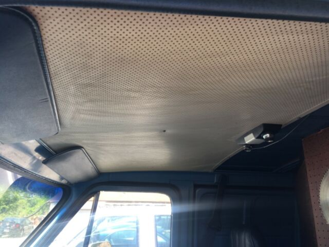 1986 Chevrolet G20 Van - photo 12