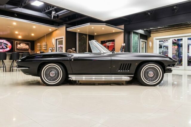1967 Chevrolet Corvette Convertible 427/400 - photo 12