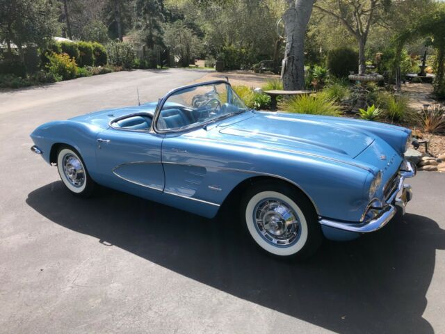 NCRS Restored 1961 Corvette Fuel Injected 315HP by owner/ restorer 1961 Chevrolet Corvette Jewel Blue Interior