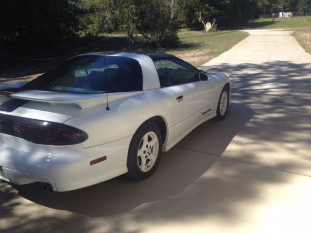 1994 Pontiac Trans Am Anniversary Edition, GT - photo 4