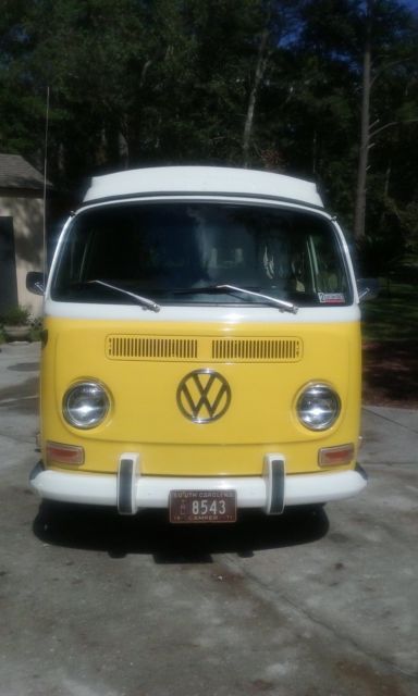 near mint condition 1971 Volkswagen Bus/Vanagon chrome