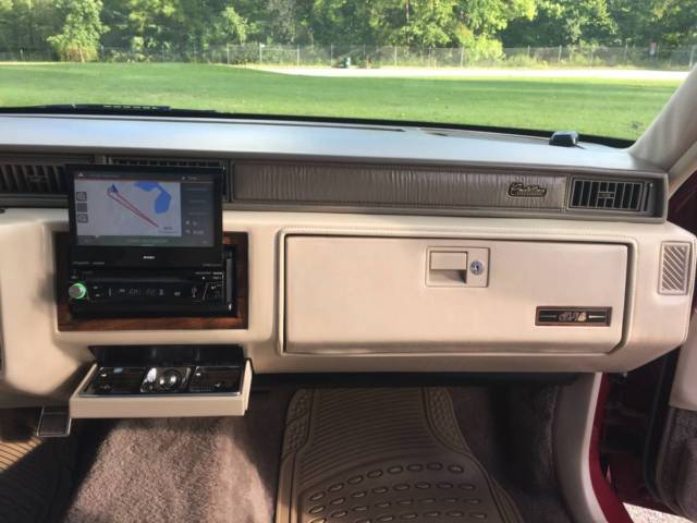 1993 Cadillac DeVille - photo 12