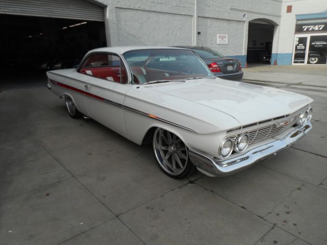 1961 Chevrolet Impala Super Sport - photo 2