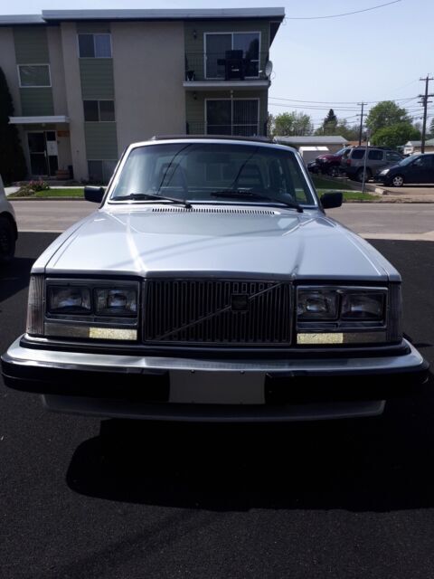 1982 Volvo 240 - photo 4