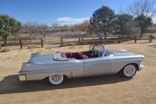 1957 Cadillac DeVille Coupe DeVille Convertible Series 62 - photo 4