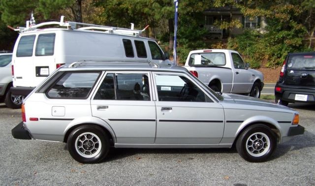 1983 Toyota Corolla DLX 598K 5-SPEED COLD AC TURN KEY READY TO GO RWD WAGON - photo 6