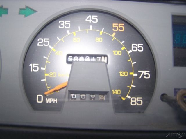 1983 Toyota Corolla DLX 598K 5-SPEED COLD AC TURN KEY READY TO GO RWD WAGON - photo 9