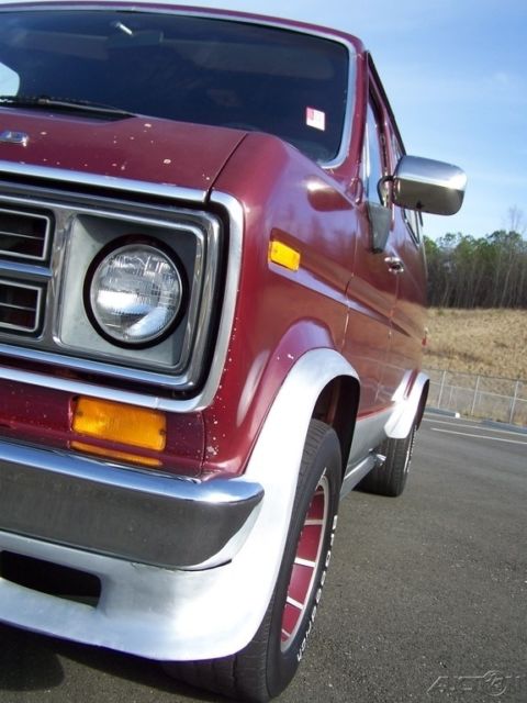 1976 Ford E-Series Van 1-OWNER CUSTOM CONVERSION 5.8L 351 V8 H CODE WAGON - photo 9