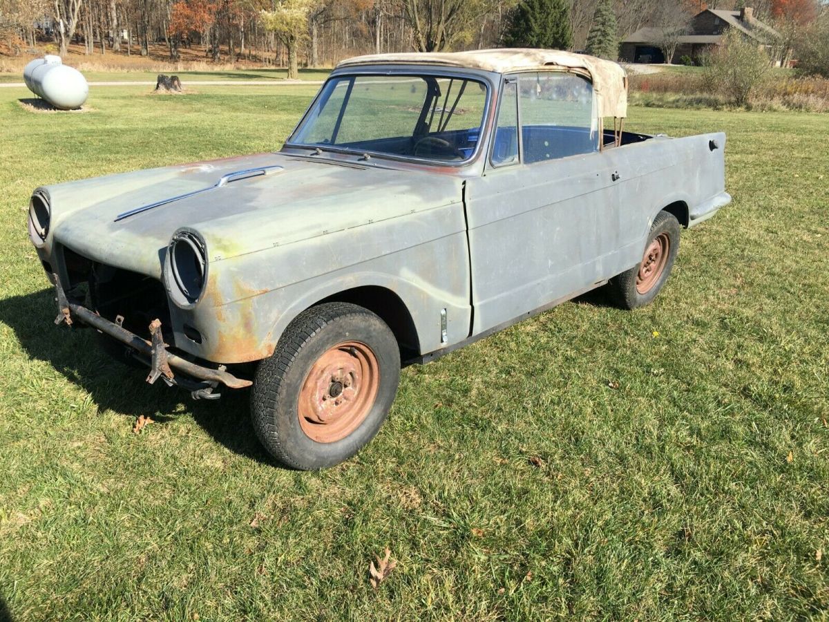 Needs total restoration, but is a solid builder. 1961 Triumph Herald
