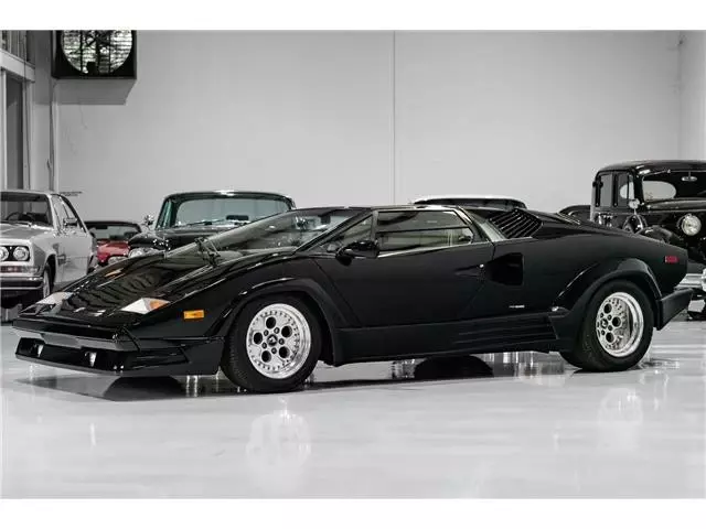 1989 Lamborghini Countach 25th Anniversary Coupe