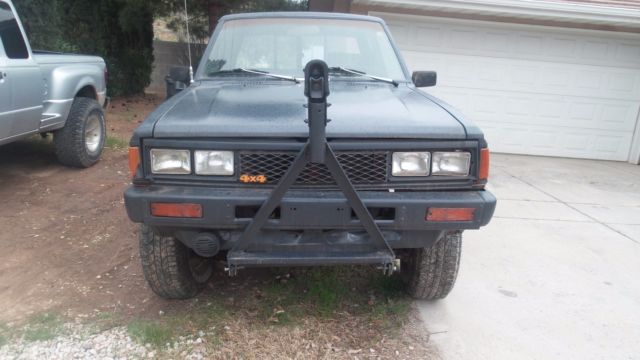1985 Nissan 720 - photo 2