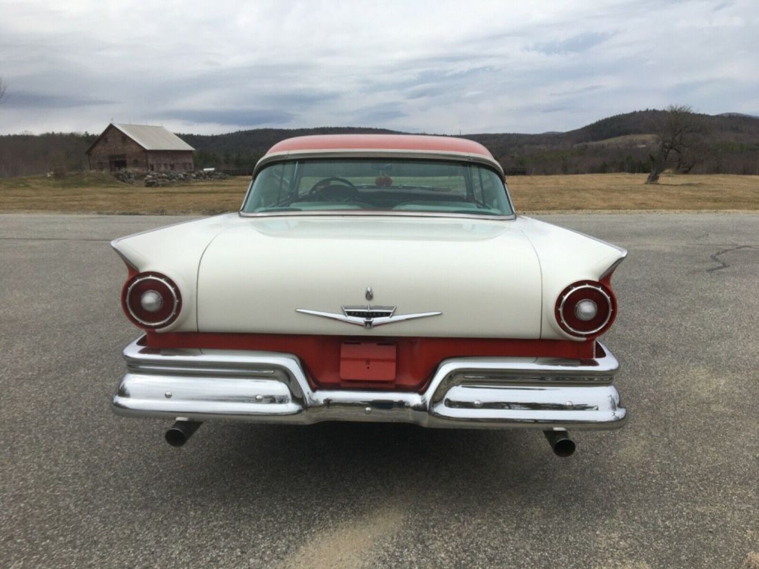 1957 Ford Fairlane - photo 4