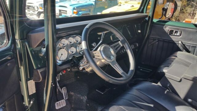 1970 Toyota Land Cruiser CUSTOM ONE-OF-A-KIND MEGA CRUISER FJ40 - photo 10