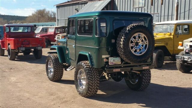 1970 Toyota Land Cruiser CUSTOM ONE-OF-A-KIND MEGA CRUISER FJ40 - photo 5
