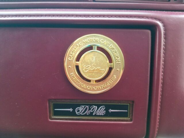 1993 Cadillac DeVille - photo 10
